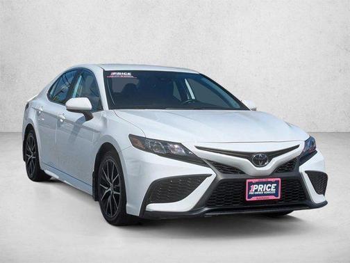 Ice Cap 2024 Toyota Camry SE