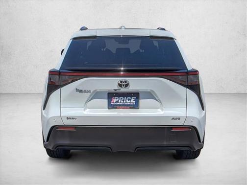 Wind Chill Pearl 2024 Toyota bZ4X XLE