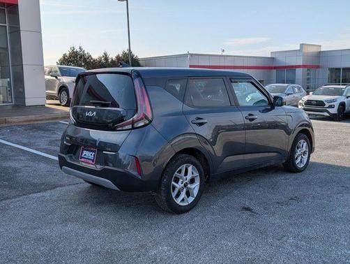2023 Kia Soul LX