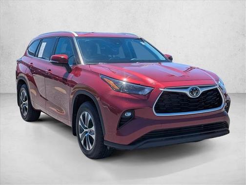 Ruby Flare Pearl 2023 Toyota Highlander XLE