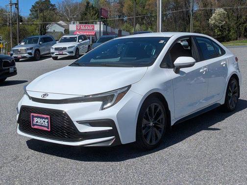 Ice Cap 2024 Toyota Corolla SE