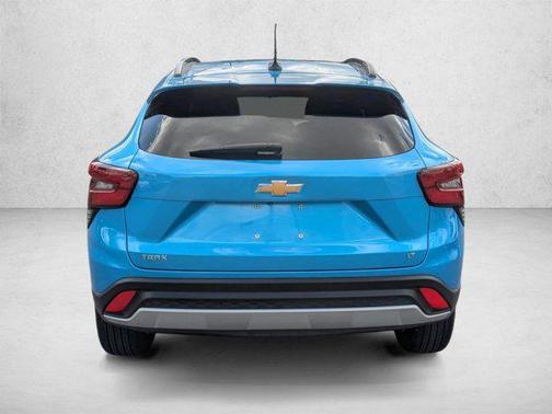 Marina Blue Metallic 2025 Chevrolet Trax LT