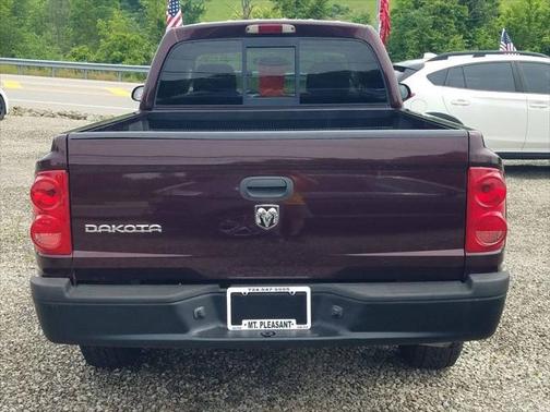 2005 Dodge Dakota ST Club Cab