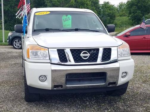 2014 Nissan Titan SV