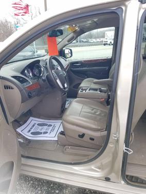 2015 Chrysler Town & Country Touring