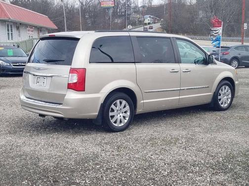 2015 Chrysler Town & Country Touring