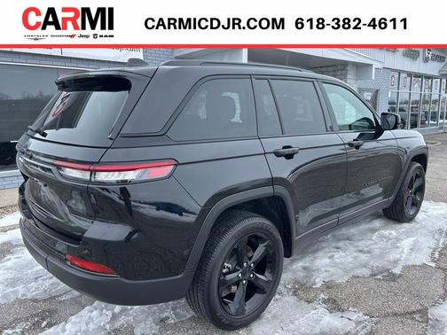 2025 Jeep Grand Cherokee Laredo