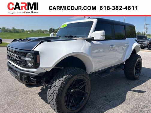 Oxford White 2024 Ford Bronco Badlands