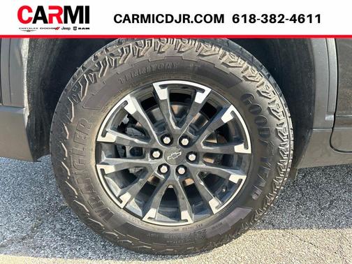 Mosaic Black Metallic 2024 Chevrolet Traverse Z71