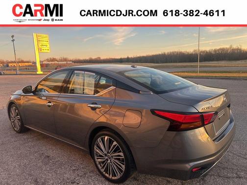 2023 Nissan Altima 2.5 SL