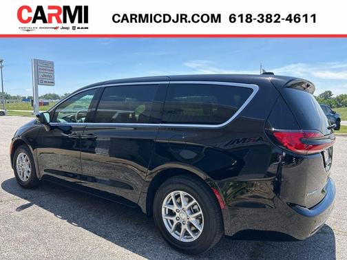 PXJ 2027 Chrysler Pacifica SELECT