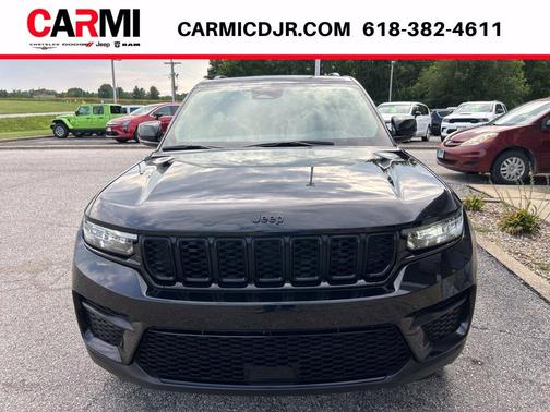 Diamond Black 2024 Jeep Grand Cherokee Laredo