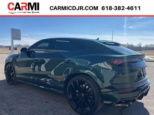 2022 Lamborghini Urus Base