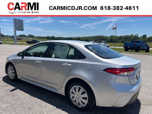 Classic Silver Metallic 2025 Toyota Corolla LE
