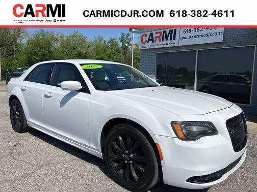Bright White Clearcoat 2022 Chrysler 300 Touring L