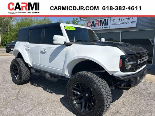 Oxford White 2024 Ford Bronco Badlands
