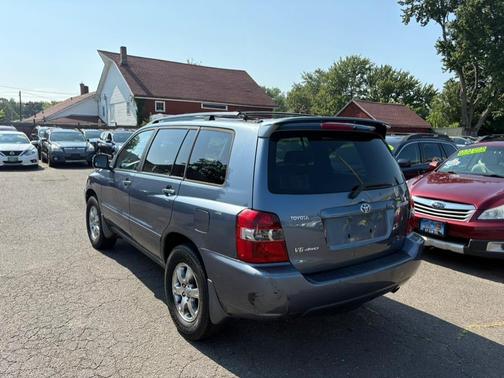 2004 Toyota Highlander 