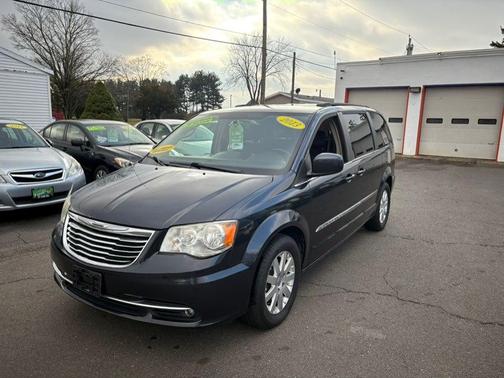 2013 Chrysler Town & Country Touring