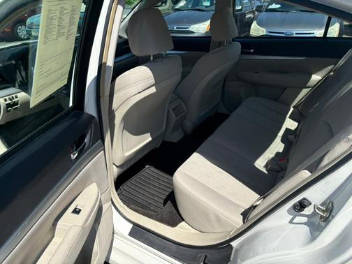 2014 Subaru Legacy 2.5i Premium