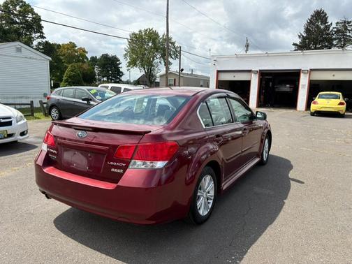 2011 Subaru Legacy 2.5i Premium