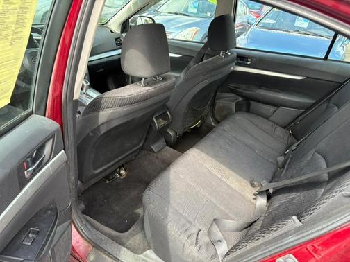 2011 Subaru Legacy 2.5i Premium