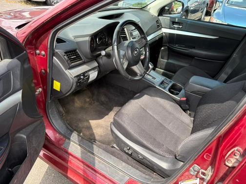 2011 Subaru Legacy 2.5i Premium
