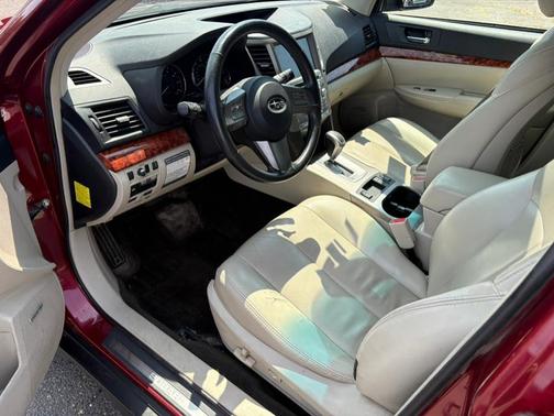 2011 Subaru Outback 2.5i Limited