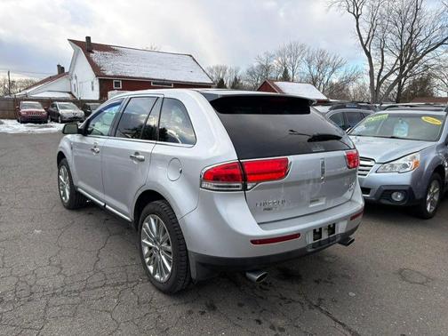 2011 Lincoln MKX Base