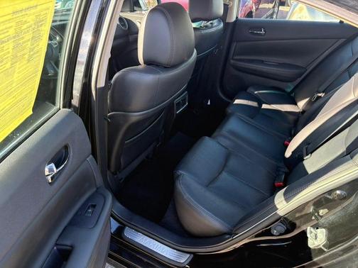 2011 Nissan Maxima SV