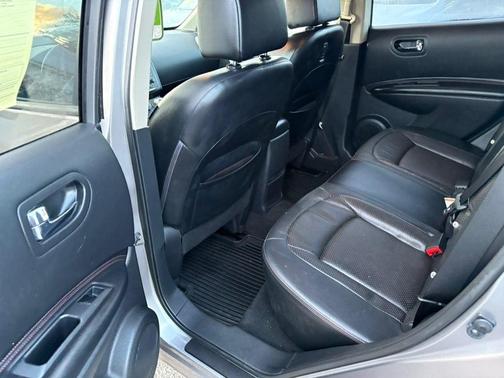 2011 Nissan Rogue SV