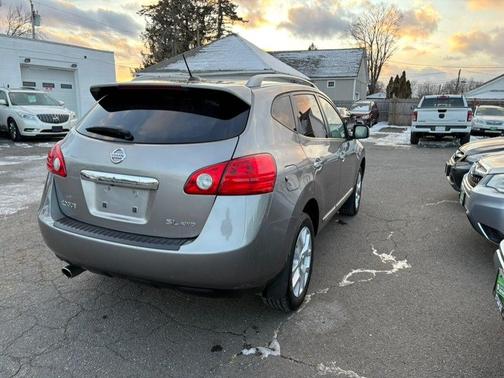 2011 Nissan Rogue SV