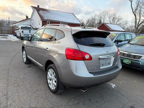 2011 Nissan Rogue SV