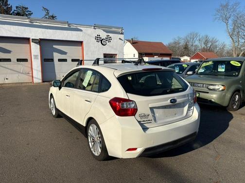 2012 Subaru Impreza 2.0i Limited