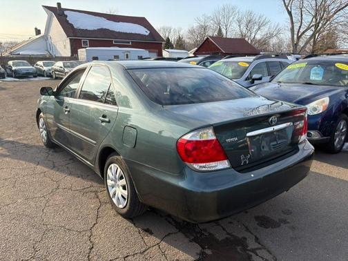 2005 Toyota Camry XLE