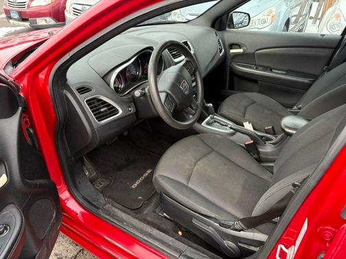 2013 Dodge Avenger SE