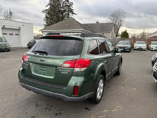 2010 Subaru Outback 2.5i Premium