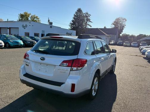 2014 Subaru Outback 2.5i