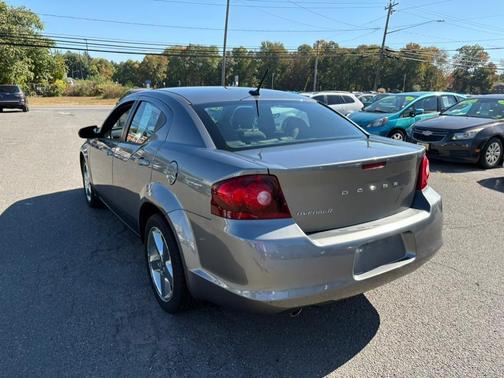 2013 Dodge Avenger SE