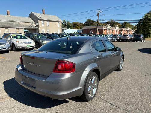 2013 Dodge Avenger SE