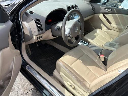 2010 Nissan Altima 3.5 SR