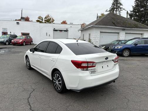 2017 Subaru Impreza 2.0i
