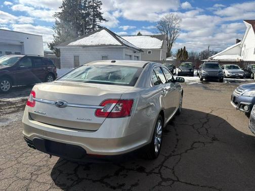 2011 Ford Taurus Limited