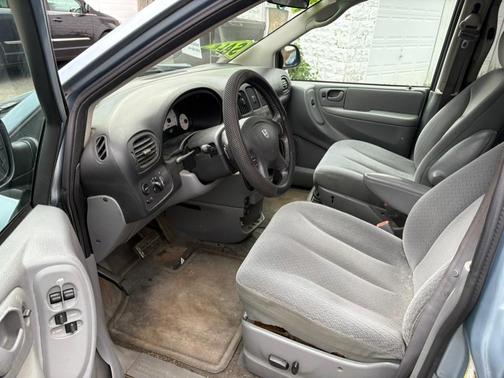2005 Dodge Grand Caravan SXT