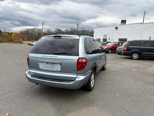 2005 Dodge Grand Caravan SXT
