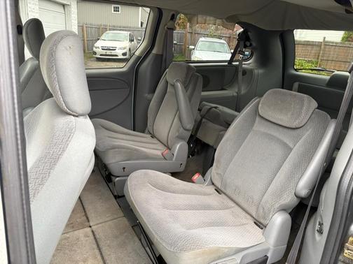 2005 Dodge Grand Caravan SXT