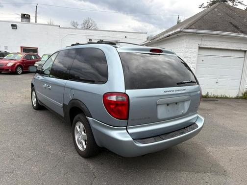 2005 Dodge Grand Caravan SXT