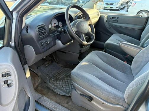 2005 Dodge Caravan SXT