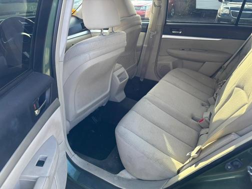 2011 Subaru Outback 2.5i Premium