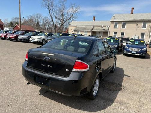 Black 2010 Ford Focus SE