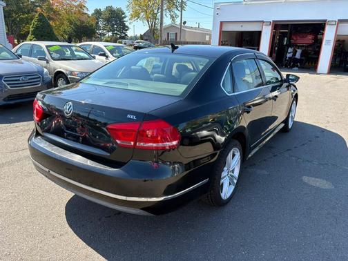 2012 Volkswagen Passat SEL Premium